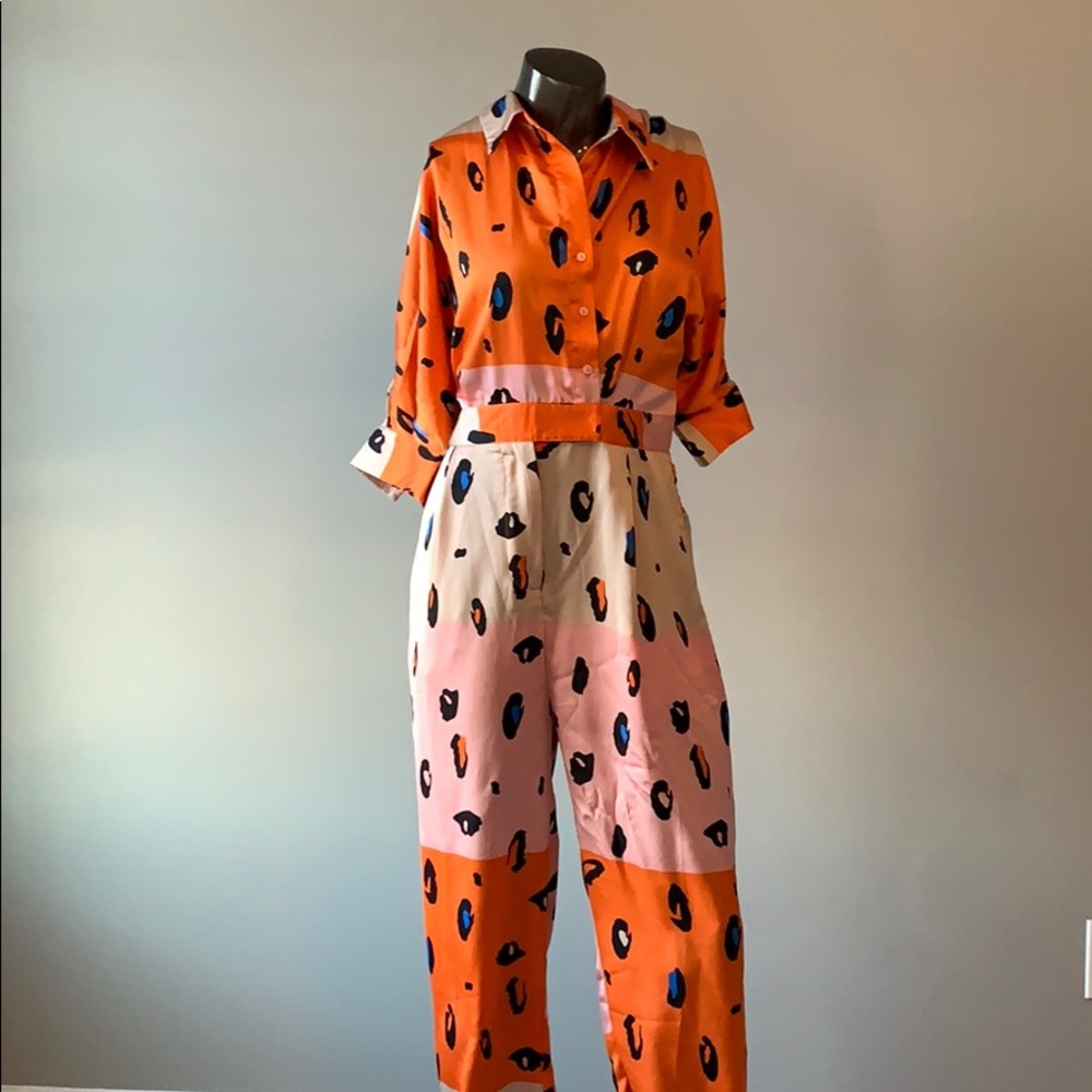Liquorish cheetah print vibrant jumpsuit, sz 8